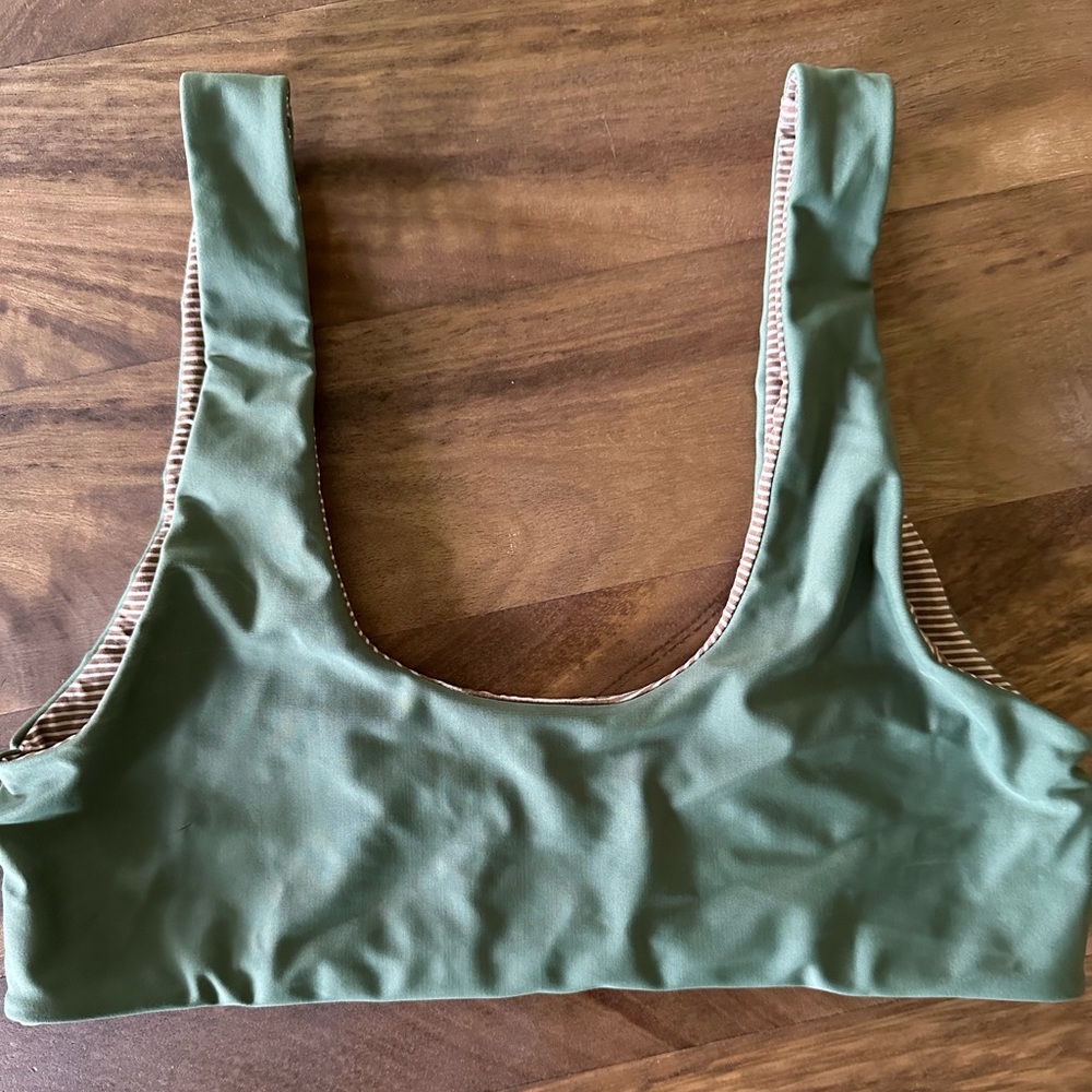 ACACIA - Birdie Top. M. Willow.